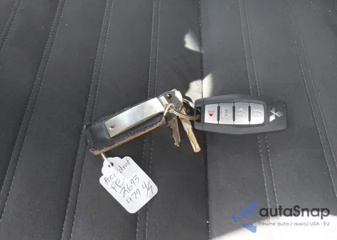 2022 Mitsubishi Outlander Black Edition 2Wd/Se 2.5 2Wd/Se Launch Edition 2Wd from USA, damaged, VIN JA4J3UA85NZ055855